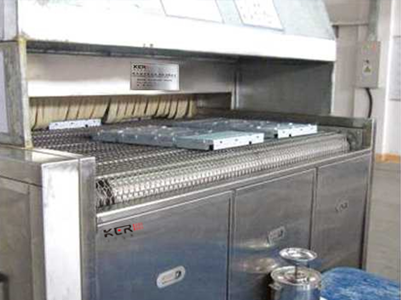 單槽超聲波清洗機(jī)的使用要注意什么？